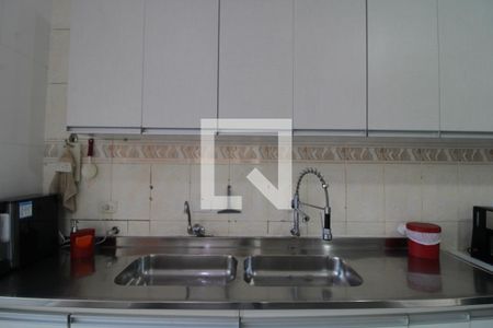 Casa à venda com 300m², 4 quartos e 3 vagasPia da cozinha