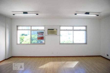 Sala e quarto de kitnet/studio à venda com 9 quartos, 620m² em Funcionários, Belo Horizonte