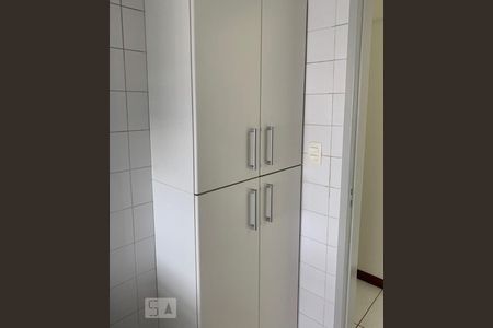 Apartamento à venda com 60m², 2 quartos e 1 vaga Apartamento à venda com 60m², 2 quartos e 1 vagaCozinha - Armários