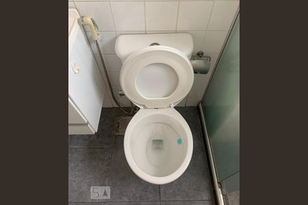 Banheiro de apartamento à venda com 2 quartos, 60m² em Jacarepaguá, Rio de Janeiro