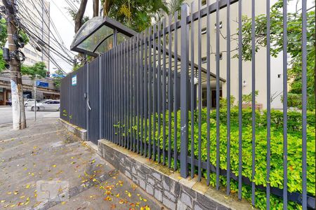 Fachada de apartamento para alugar com 2 quartos, 50m² em Vila Pompéia, São Paulo