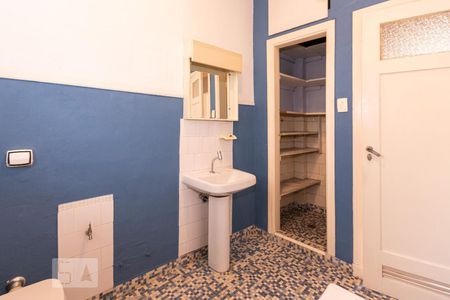 Apartamento para alugar com 46m², 1 quarto e sem vagaBanheiro 
