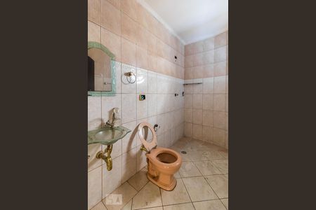 Casa à venda com 250m², 3 quartos e 2 vagasBanheiro da Suíte