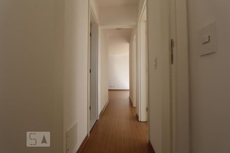 Apartamento para alugar com 75m², 3 quartos e 1 vagaCorredor