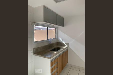 Cozinha de casa de condomínio à venda com 2 quartos, 65m² em Vargem Pequena, Rio de Janeiro