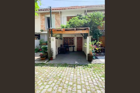 Casa para alugar com 110m², 2 quartos e sem vagaFachada 