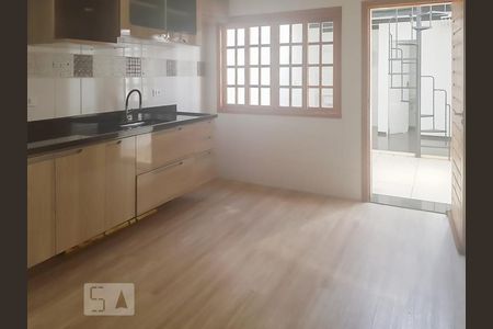 Cozinha  de casa para alugar com 2 quartos, 110m² em Vila Olímpia, São Paulo