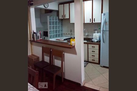 Cozinha de casa de condomínio para alugar com 2 quartos, 80m² em Tristeza, Porto Alegre