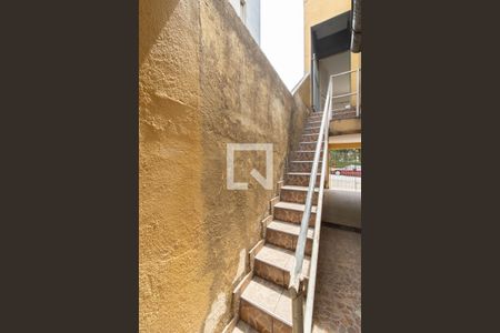 Escada de casa para alugar com 1 quarto, 55m² em Jardim Bom Clima, Guarulhos