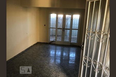 Casa à venda com 200m², 4 quartos e 2 vagasSala