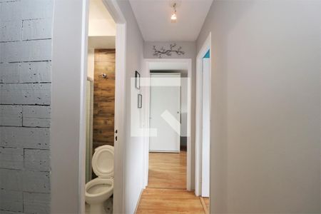 Apartamento à venda com 69m², 2 quartos e 1 vagaCorredor