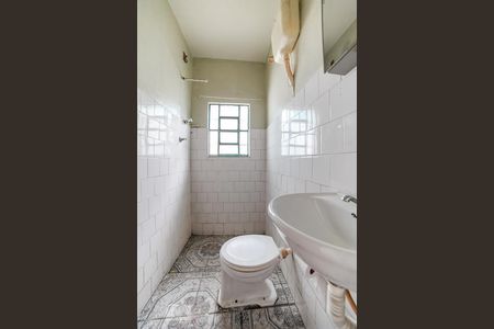 Banheiro de casa para alugar com 1 quarto, 30m² em Vila Paiva, São Paulo