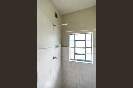 Banheiro de casa para alugar com 1 quarto, 30m² em Vila Paiva, São Paulo