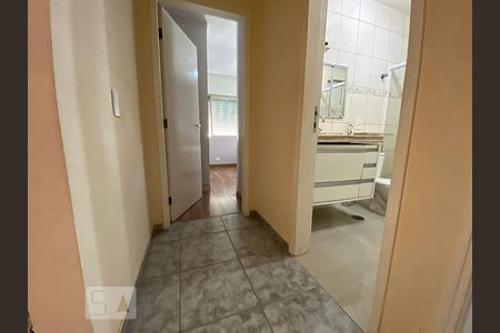 Apartamento para alugar com 50m², 1 quarto e 1 vagaCorredor - Banheiro