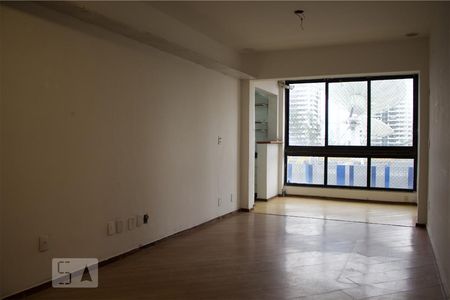 Apartamento à venda com 75m², 1 quarto e 1 vaga Apartamento à venda com 75m², 1 quarto e 1 vagaSala