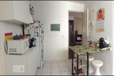 Apartamento para alugar com 77m², 2 quartos e 1 vaga Apartamento para alugar com 77m², 2 quartos e 1 vagaCozinha