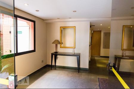 Hall social de apartamento para alugar com 1 quarto, 60m² em Santa Cecília, São Paulo