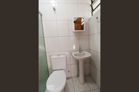 Banheiro de apartamento para alugar com 1 quarto, 50m² em Setor Pedro Ludovico, Goiânia