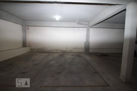Garagem de apartamento para alugar com 2 quartos, 70m² em União, Belo Horizonte
