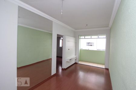 Sala de apartamento para alugar com 2 quartos, 70m² em União, Belo Horizonte