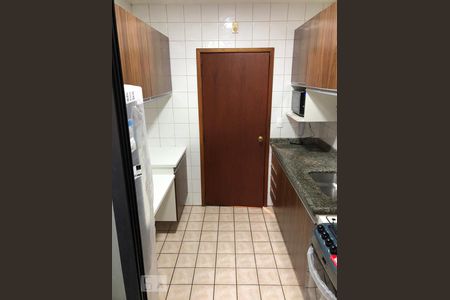 Cozinha de apartamento à venda com 2 quartos, 61m² em Vila Andrade, São Paulo