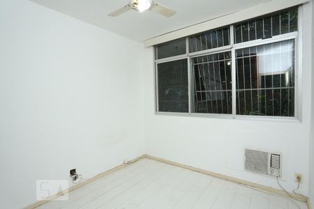 Quarto 1 de apartamento para alugar com 3 quartos, 130m² em Copacabana, Rio de Janeiro