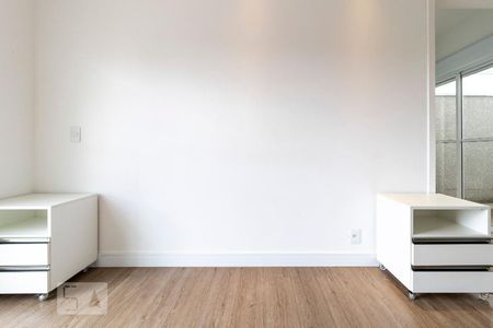 Suíte de apartamento à venda com 2 quartos, 118m² em Vila Paulista, São Paulo