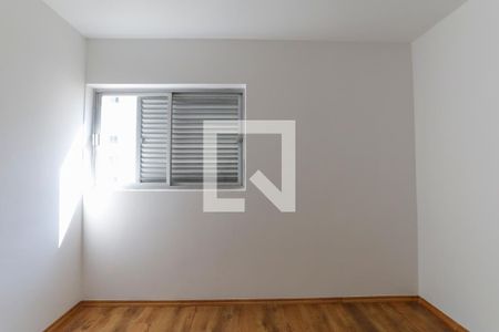 Apartamento à venda com 107m², 3 quartos e 1 vagaQuarto 2