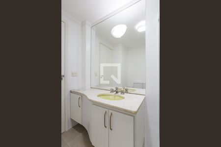 Apartamento à venda com 107m², 3 quartos e 1 vagaBanheiro Social