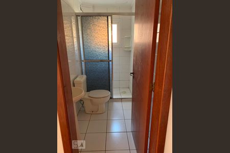 Banheiro de apartamento para alugar com 3 quartos, 70m² em Centro, São Leopoldo