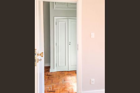 Corredor de casa para alugar com 3 quartos, 150m² em Vila Mariana, São Paulo