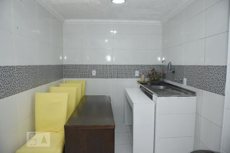 Cozinha de casa de condomínio para alugar com 2 quartos, 90m² em Freguesia, Rio de Janeiro