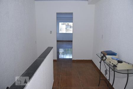 Casa de condomínio à venda com 90m², 2 quartos e sem vagaCorredor