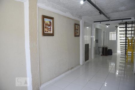 Sala de casa de condomínio à venda com 2 quartos, 90m² em Freguesia, Rio de Janeiro