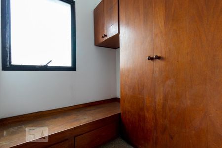 Apartamento à venda com 150m², 4 quartos e 3 vagas Apartamento à venda com 150m², 4 quartos e 3 vagasQuarto de serviço