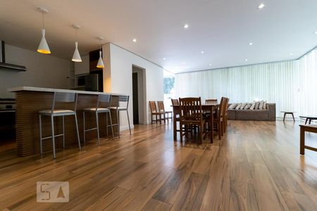 Apartamento à venda com 150m², 4 quartos e 3 vagas Apartamento à venda com 150m², 4 quartos e 3 vagasEspaço gourmet