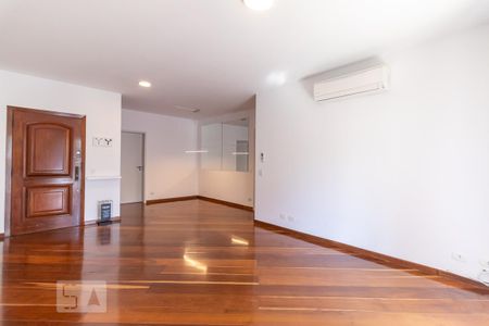 Apartamento à venda com 150m², 4 quartos e 3 vagas Apartamento à venda com 150m², 4 quartos e 3 vagasSala