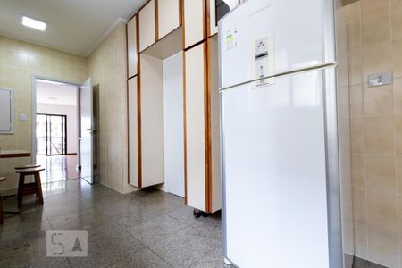 Apartamento à venda com 150m², 4 quartos e 3 vagas Apartamento à venda com 150m², 4 quartos e 3 vagasCozinha