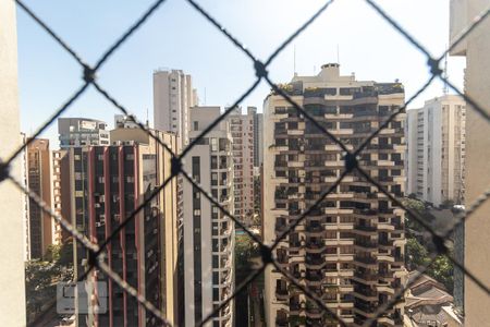 Apartamento à venda com 150m², 4 quartos e 3 vagas Apartamento à venda com 150m², 4 quartos e 3 vagasQuarto 1 - vista