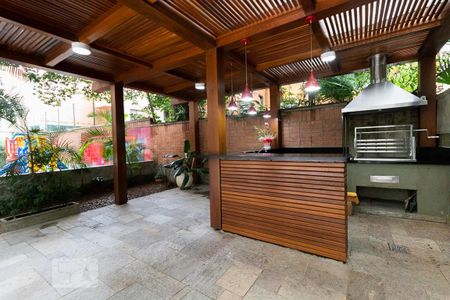 Apartamento à venda com 150m², 4 quartos e 3 vagas Apartamento à venda com 150m², 4 quartos e 3 vagasChurrasqueira