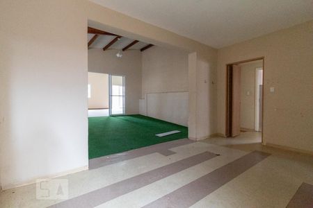 Casa à venda com 350m², 7 quartos e sem vaga Casa à venda com 350m², 7 quartos e sem vagaCozinha