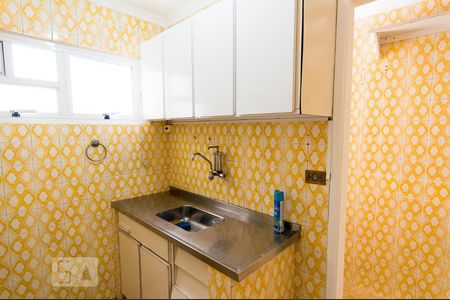 Cozinha de apartamento para alugar com 2 quartos, 60m² em Bela Vista, São Paulo