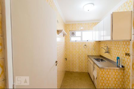 Cozinha de apartamento para alugar com 2 quartos, 60m² em Bela Vista, São Paulo