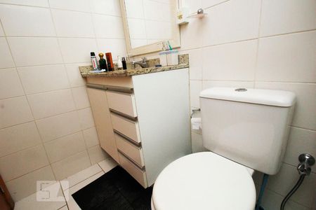 Apartamento à venda com 42m², 1 quarto e sem vagaBanheiro