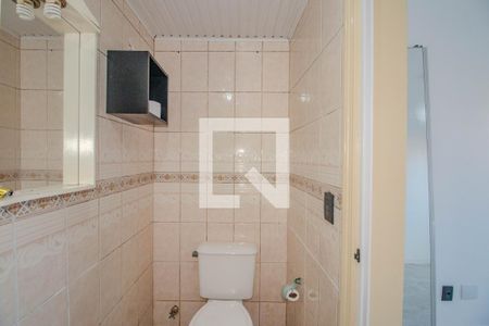 Banheiro de apartamento à venda com 1 quarto, 34m² em Humaitá, Porto Alegre
