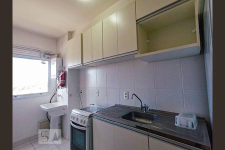 Cozinha  de apartamento para alugar com 2 quartos, 55m² em Protásio Alves, Porto Alegre