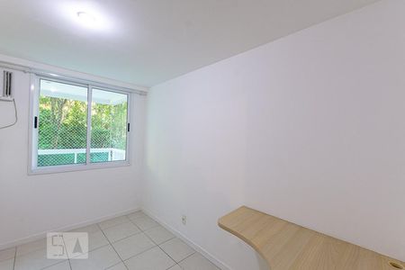 Quarto 1 de apartamento para alugar com 2 quartos, 90m² em Charitas, Niterói