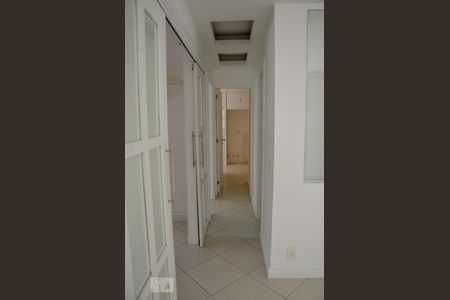 Apartamento para alugar com 110m², 3 quartos e 1 vaga Apartamento para alugar com 110m², 3 quartos e 1 vagaCorredor