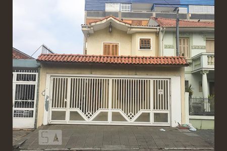 Casa à venda com 450m², 5 quartos e 3 vagasFachada da casa