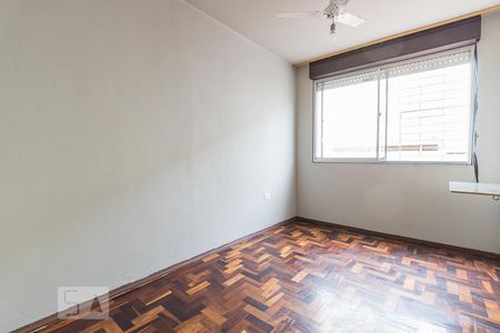 Dormitório 3 de apartamento à venda com 3 quartos, 76m² em Sarandi, Porto Alegre